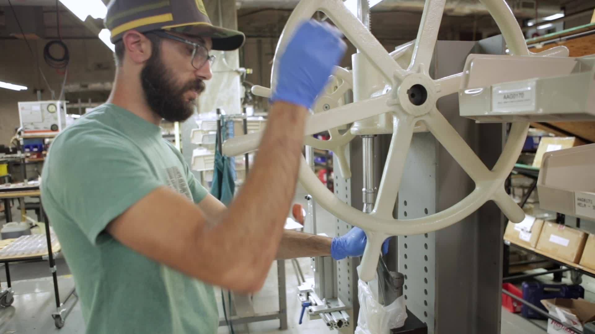 World’s Largest Handmade Bicycle Show, world record in Portland, Oregon World’s Largest Handmade Bicycle Show, world record in Portland, Oregon