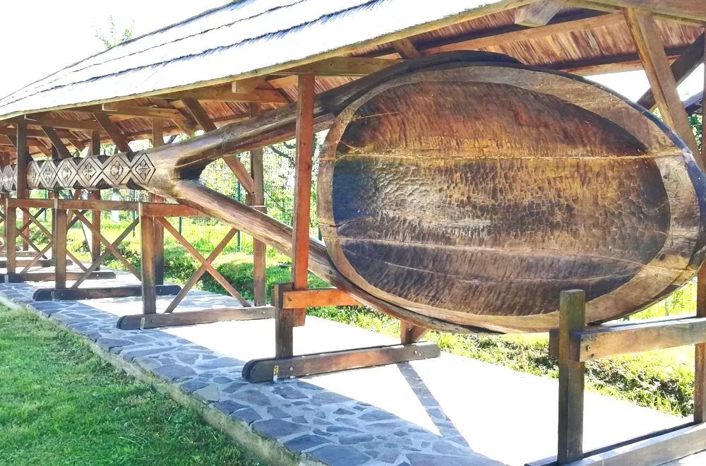 World's Longest Carved Wooden Spoon, world record in Mioveni, Romania
