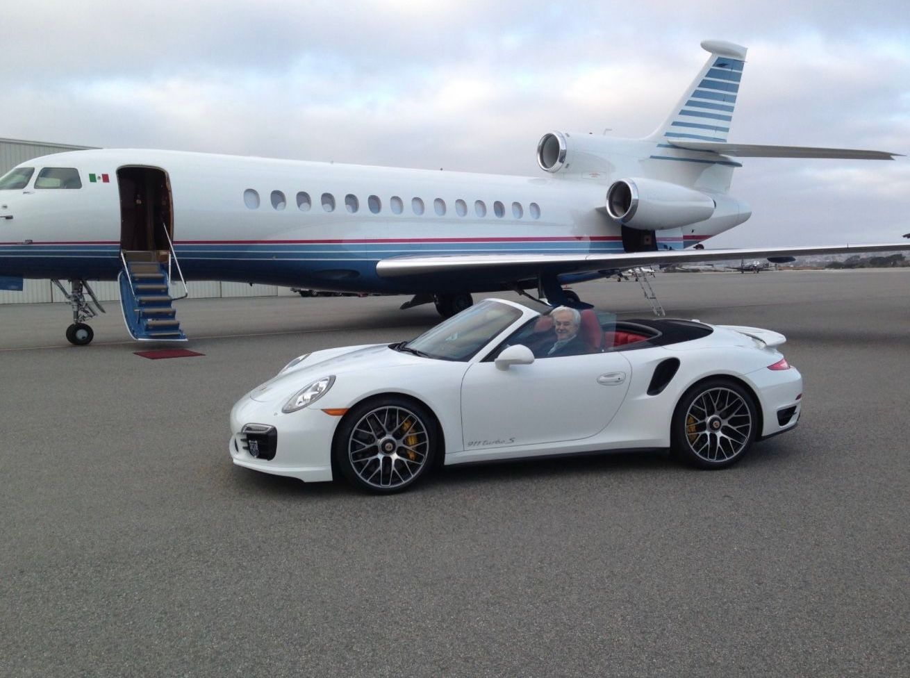 Youngest Airline transport Pilot in command Falcon 7X, world record set by Captain Esteban Lopez Rosas