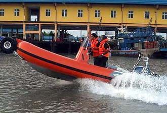 Fastest Amphibious Channel Crossing-world record set by LMT Maritime 