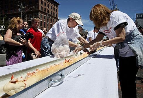 Largest lobster roll-world record set by Portland