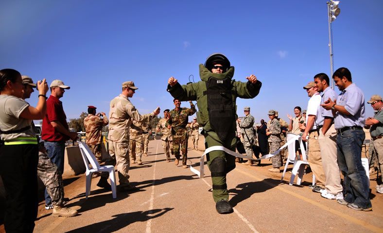 Fastest mile in a bomb suit, world record set by Lt. Jonathan Kehoe