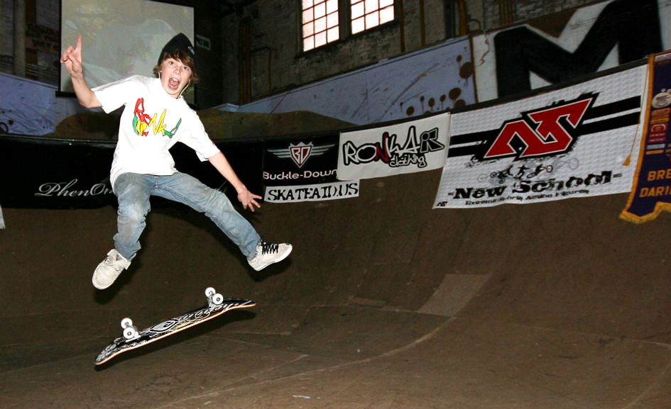 Most consecutive kickflips on a skateboard-world record set by Zach Kral