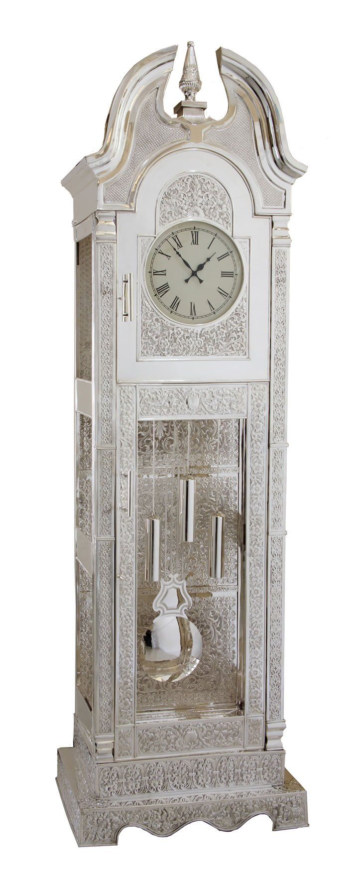  Largest Silver Clock: Sukra Jevellery sets world record
