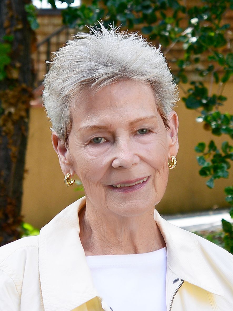 Linda Cribbs