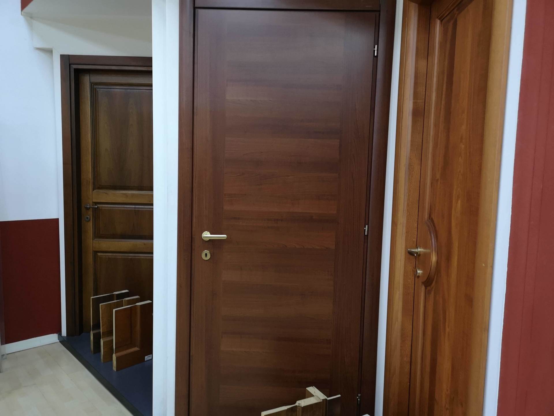 esposizione porte interne