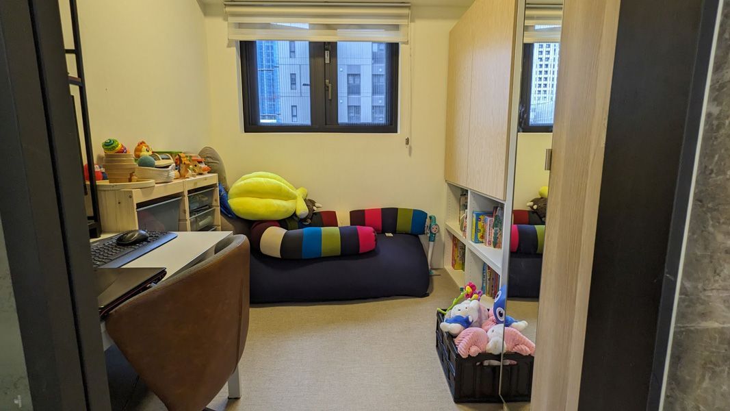 kidroom after
