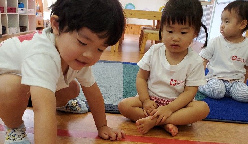 Preschoolers playing