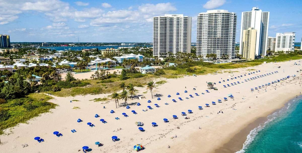 Beach on Singer Island in Riviera Beach, Florida