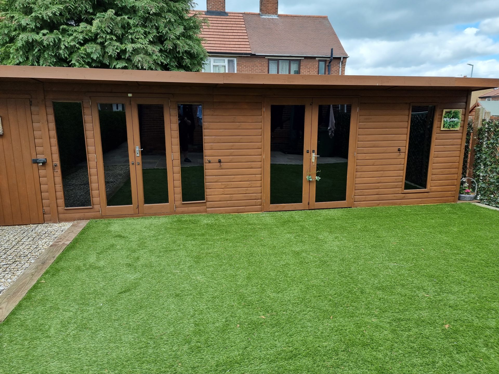 Summerhouse with tinted windows 