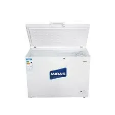 Congelador horizontal Midas blanco con la tapa abierta, revelando el interior.