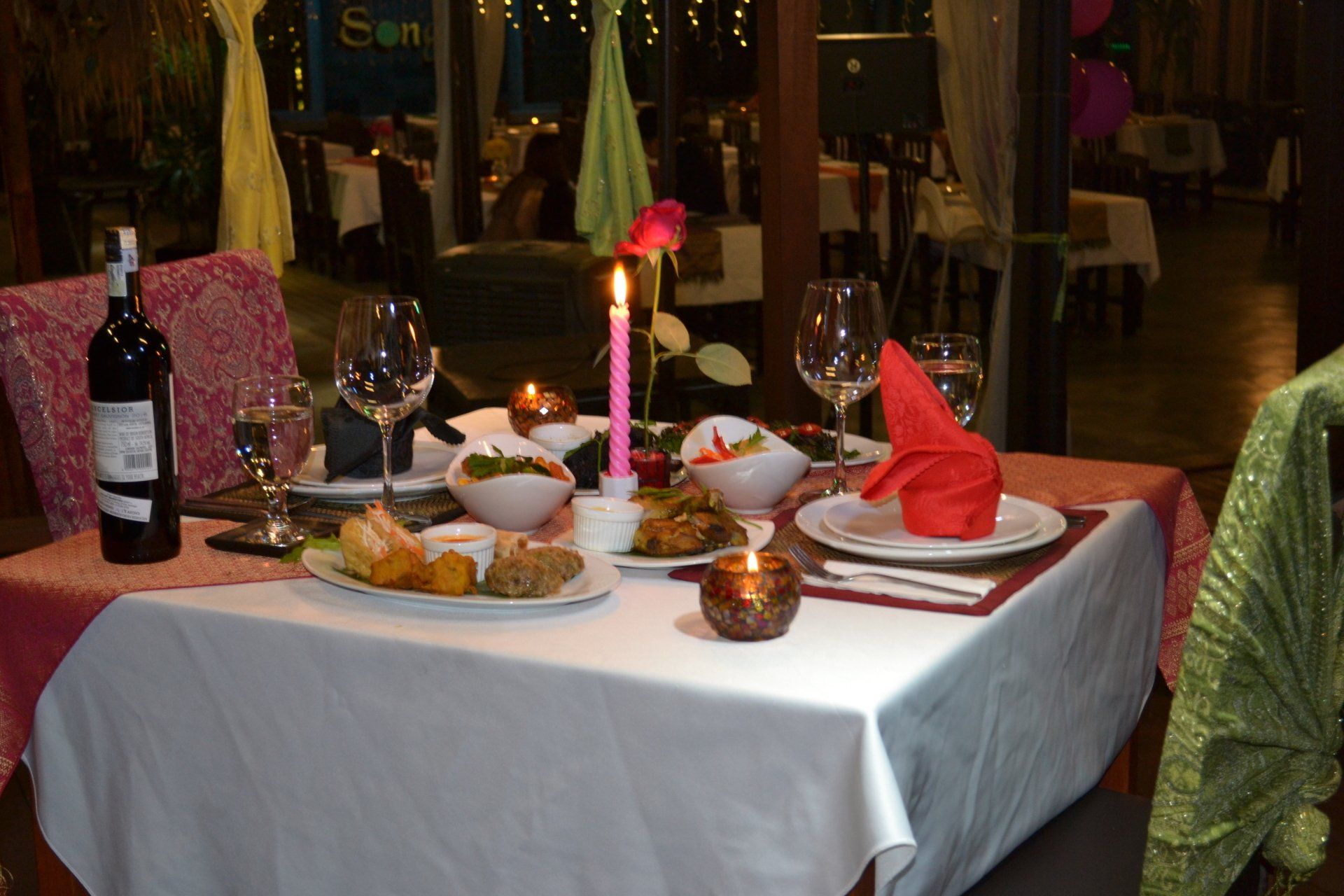 Romantic dining; candle-light dining, special occassions
