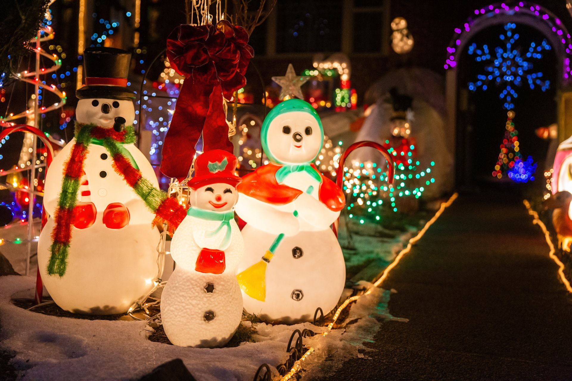 Snowman Christmas lights display