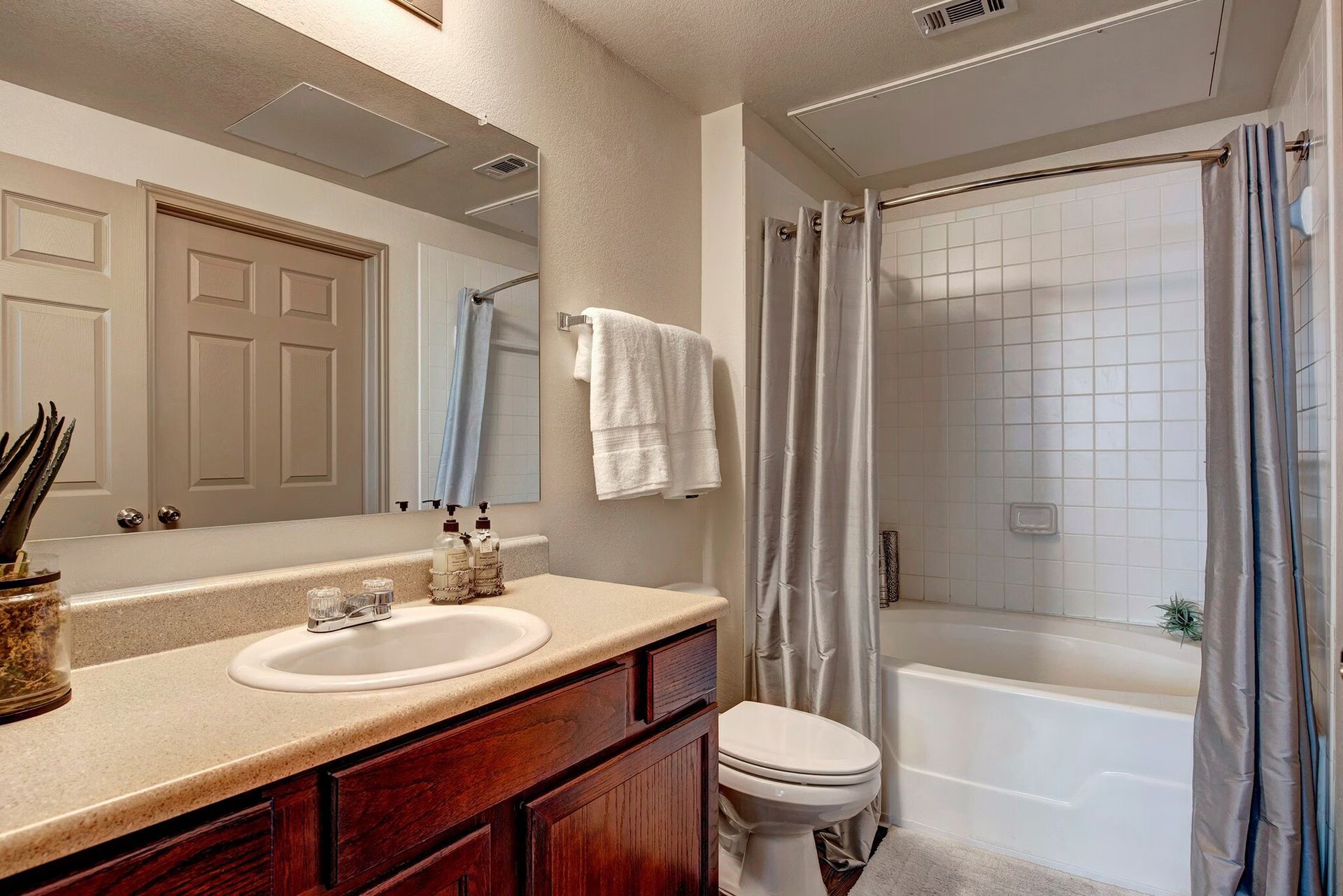 apartment floor plan.