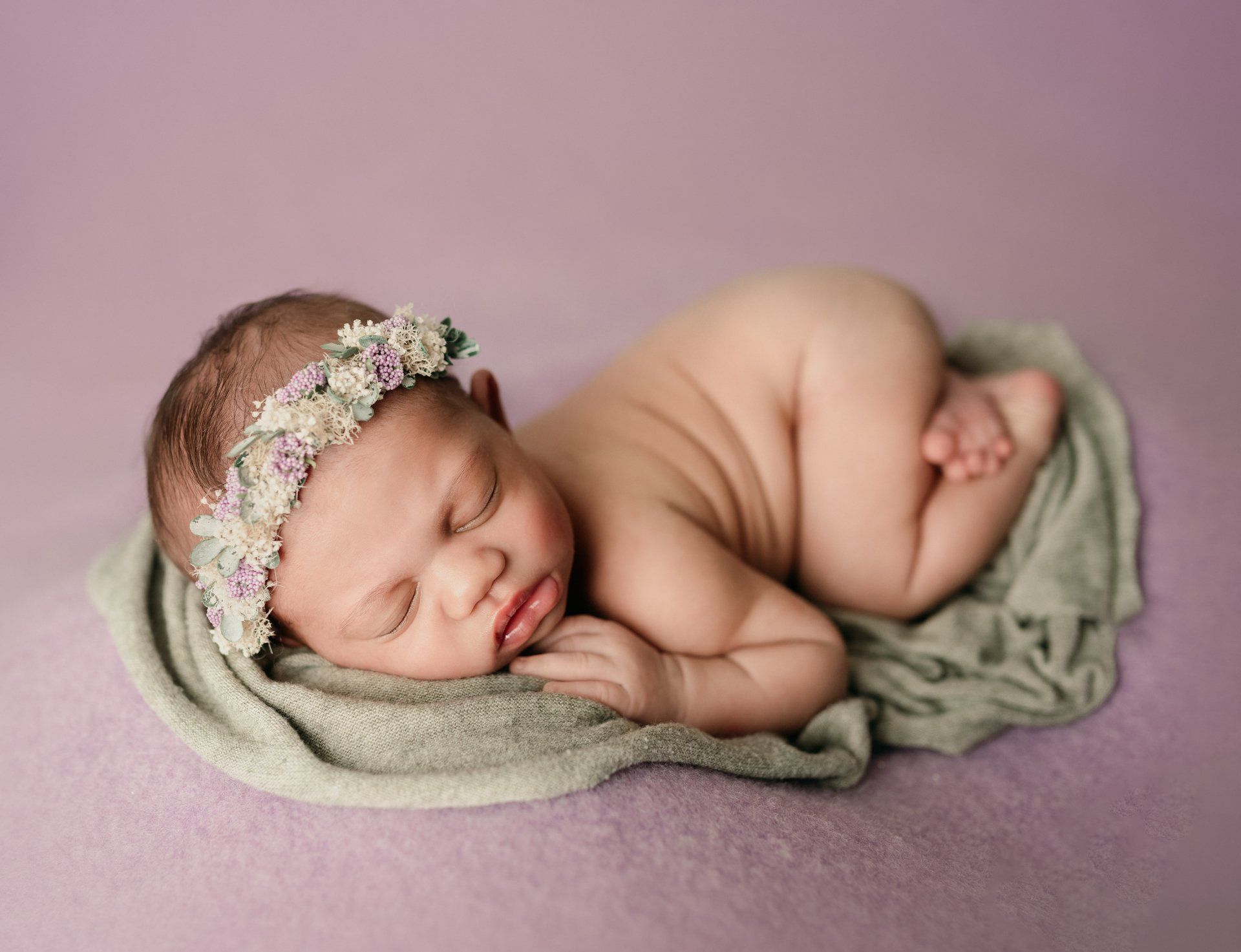 professional-baby-photographer-near-me-hey-baby-studios