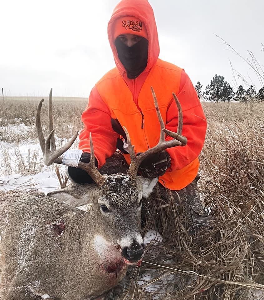 ND whitetail deer outfitter
