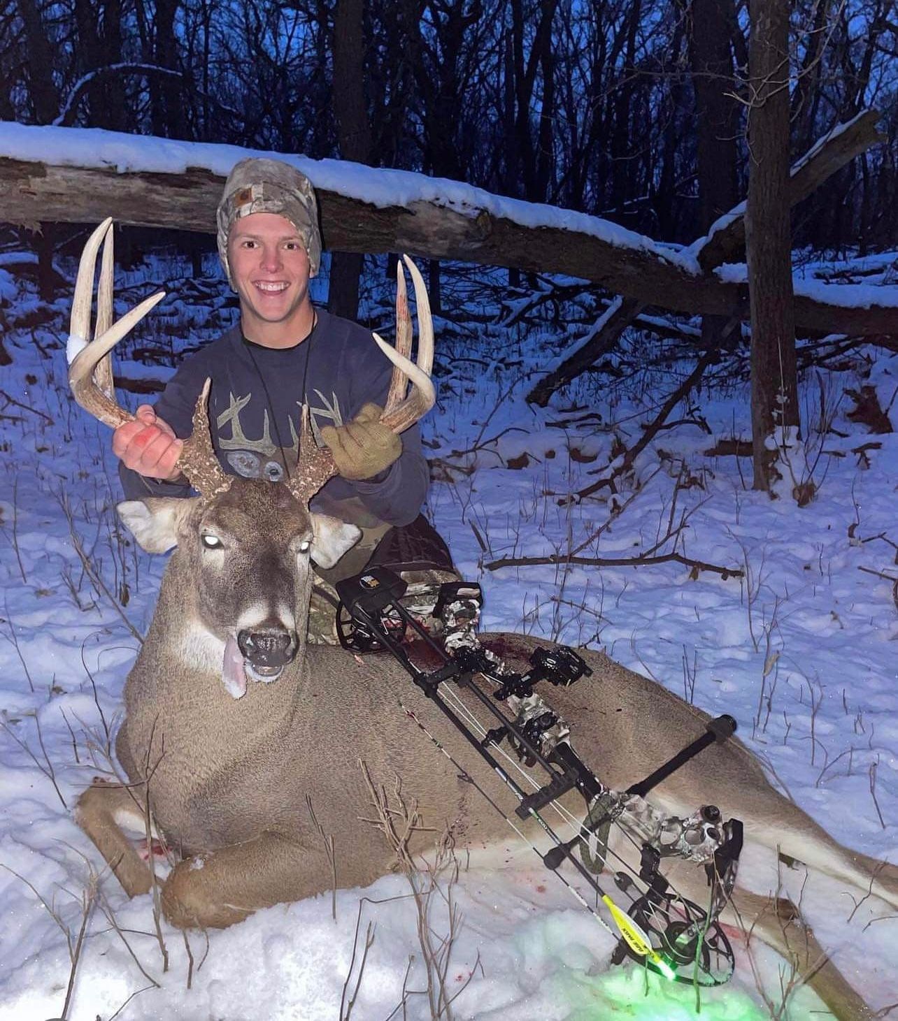 whitetail deer hunting