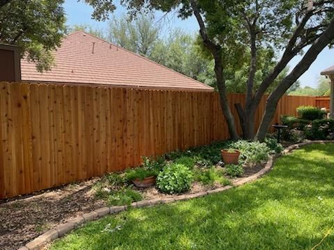 D & M Fencing 18