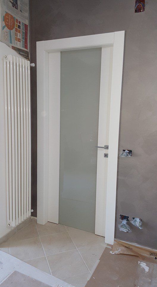 porta per interni con vetro