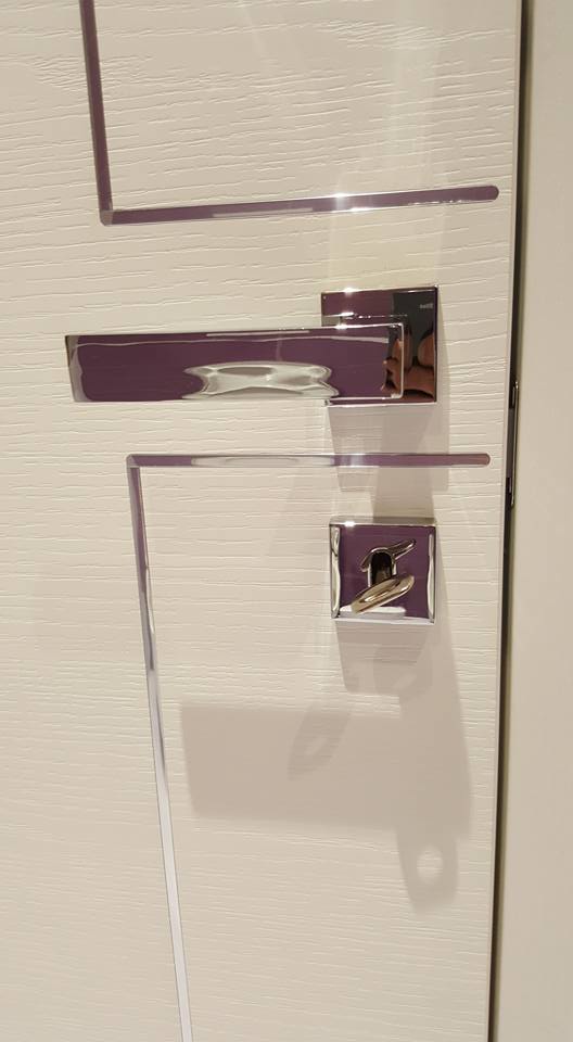 particolare di maniglia