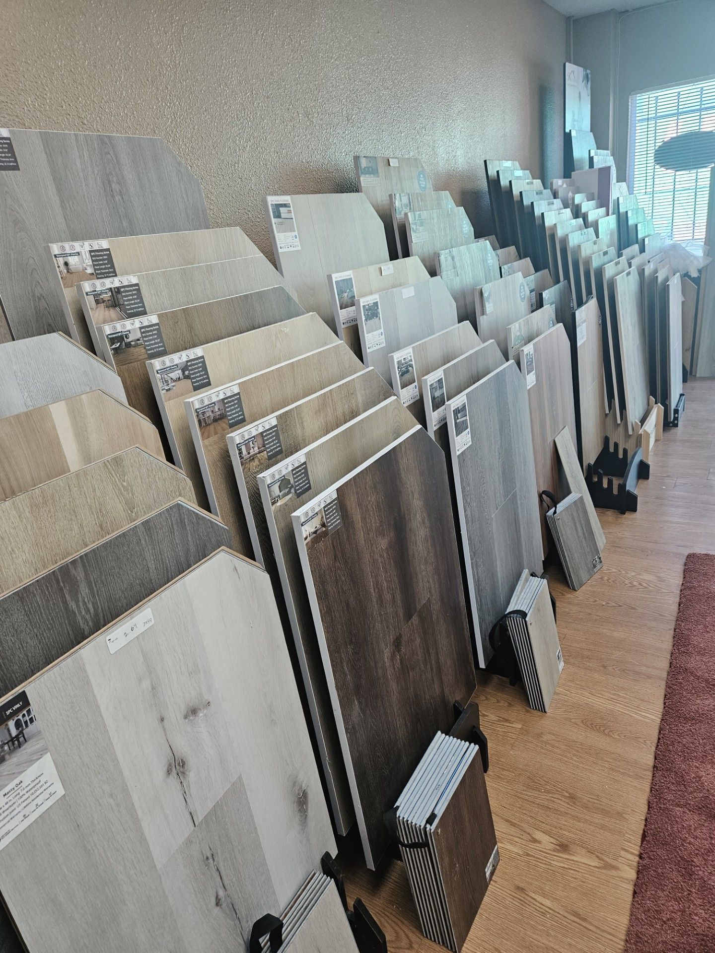 A showroom filled with lots of different types of flooring.