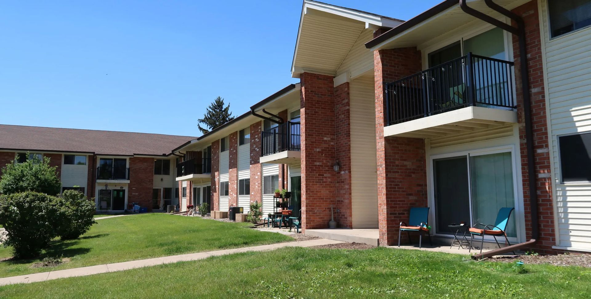 River Place 4201 W Hawthorne Trace Rd, Milwaukee, WI 53209