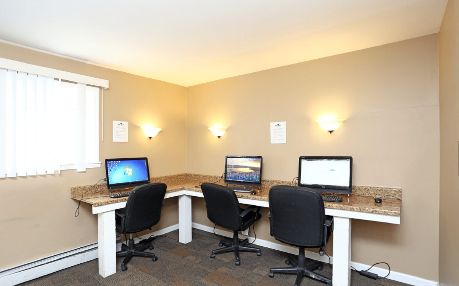 Pine Ridge Moline, IL Apartment Homes