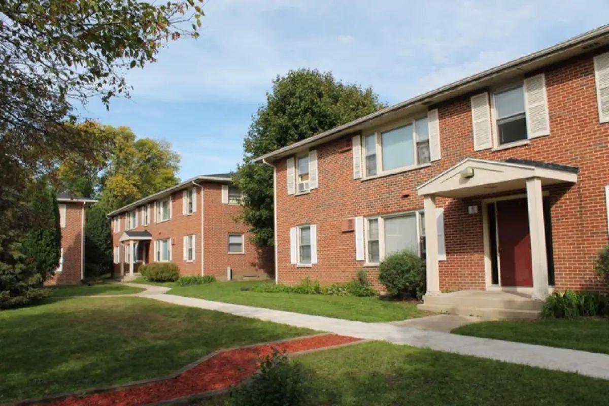 Cardinal Place Apartment Homes in Monona, WI