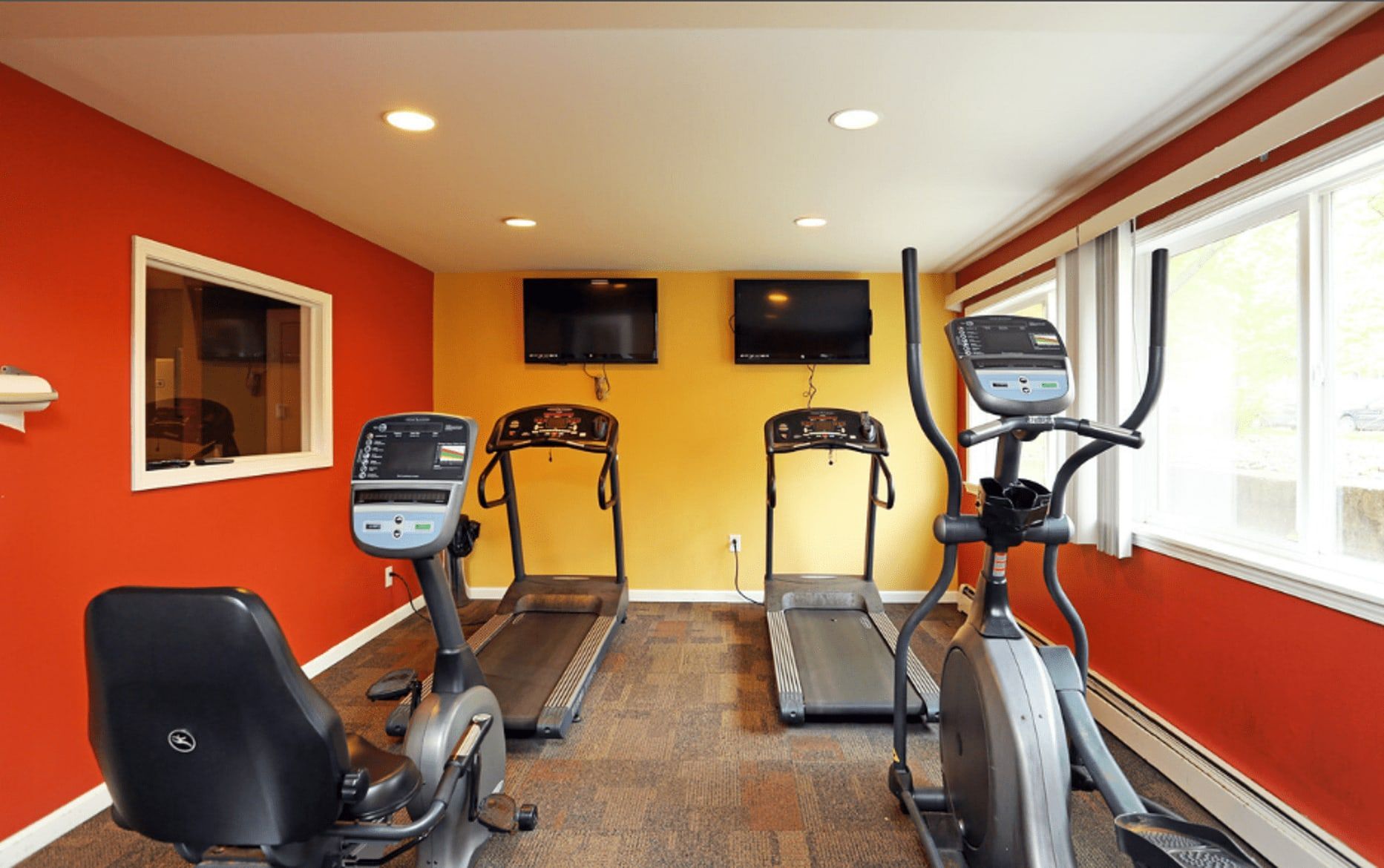 Pine Ridge Moline, IL Apartment Homes