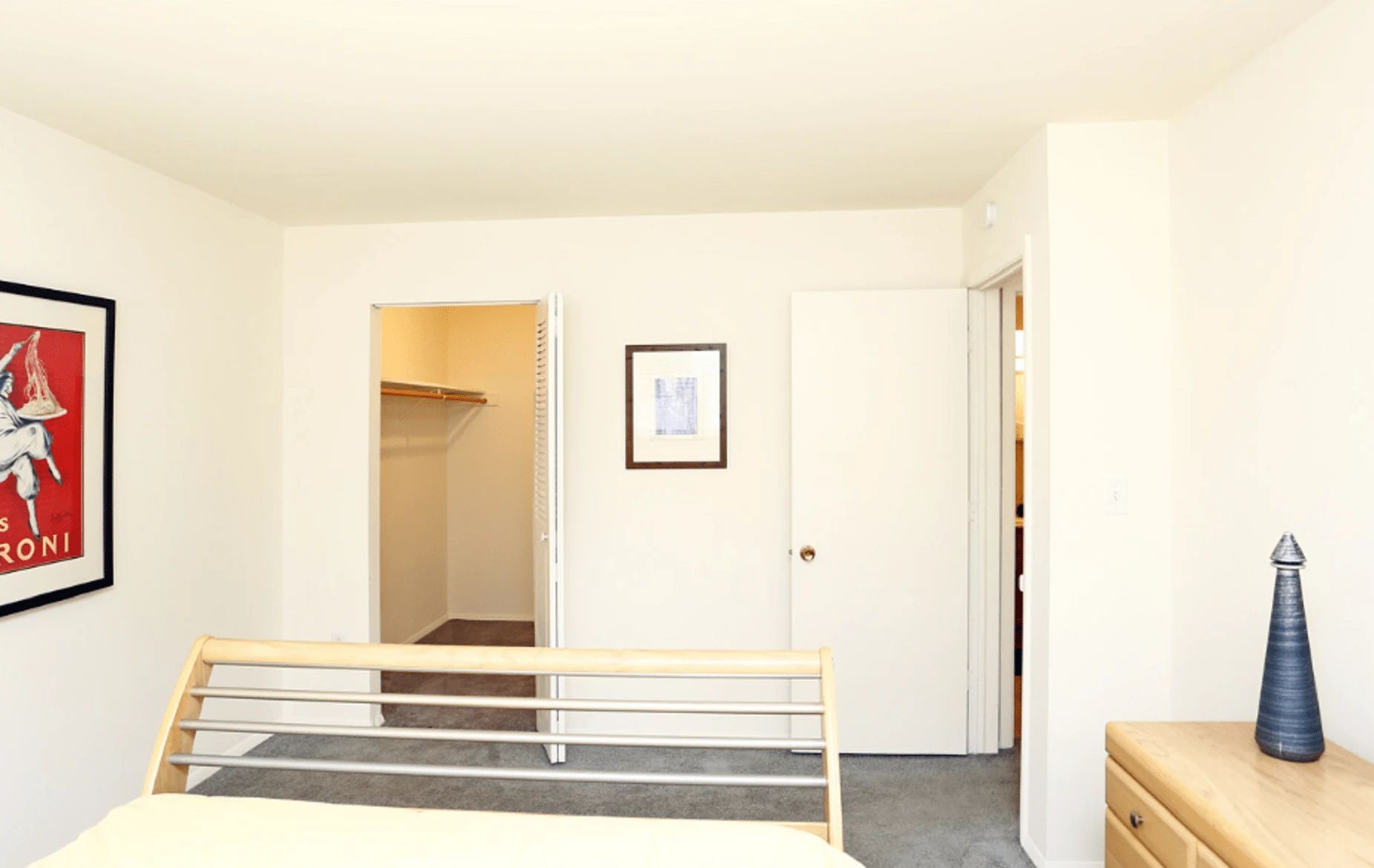 Pine Ridge Moline, IL Apartment Homes