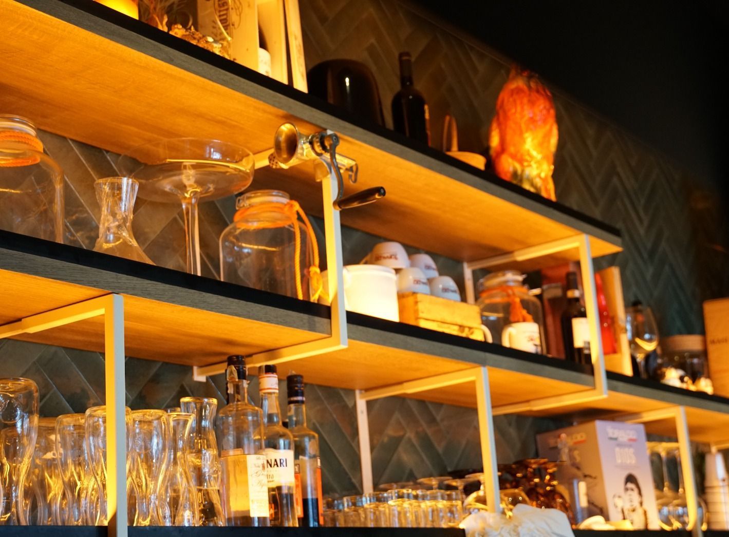 Ristorante Trattoria El Poble Via Argine completamente ristrutturato