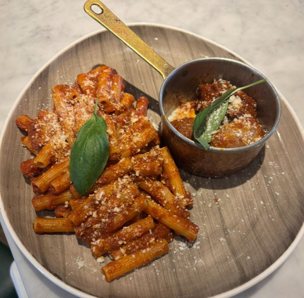 Ziti al ragù napoletano