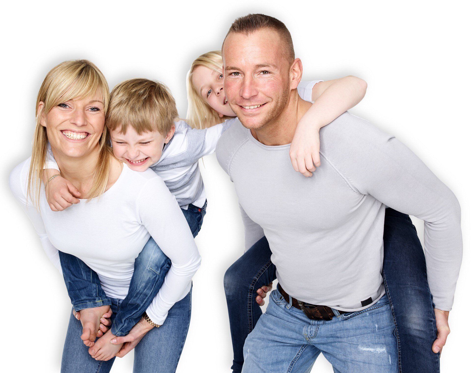 Zahnregulierung mit herausnehmbaren Zahnspangen bei Kindern und Jugendlichen Zahnregulierung mit herausnehmbaren Zahnspangen bei Kindern und Jugendlichen