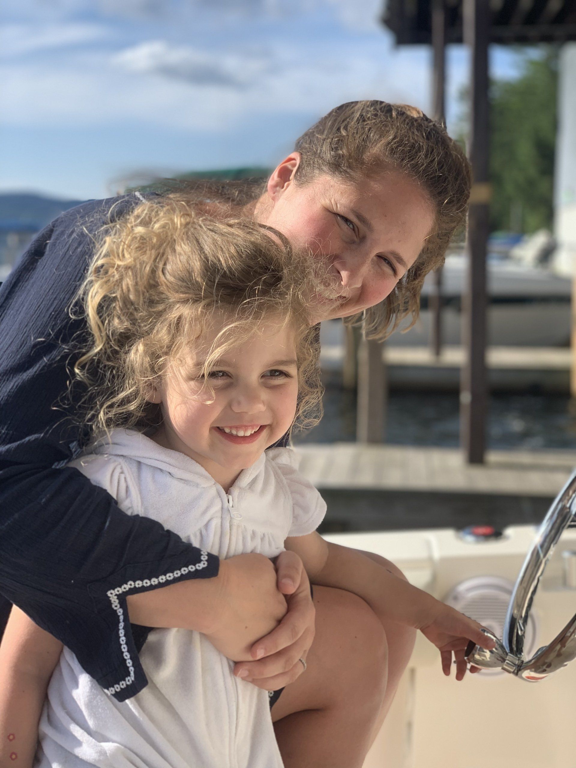 queen-boat-co-family-boating-lake-george