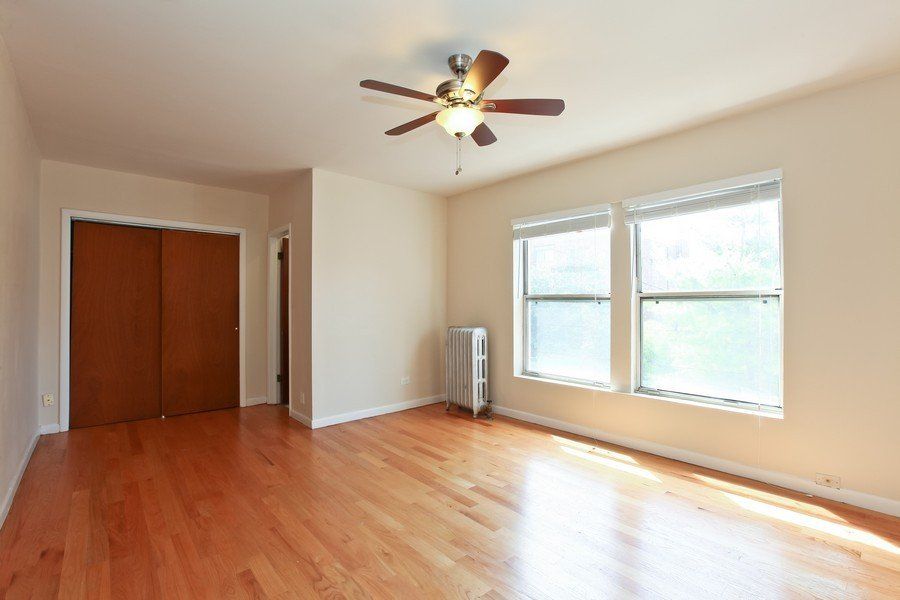 Studio photos and floorplan