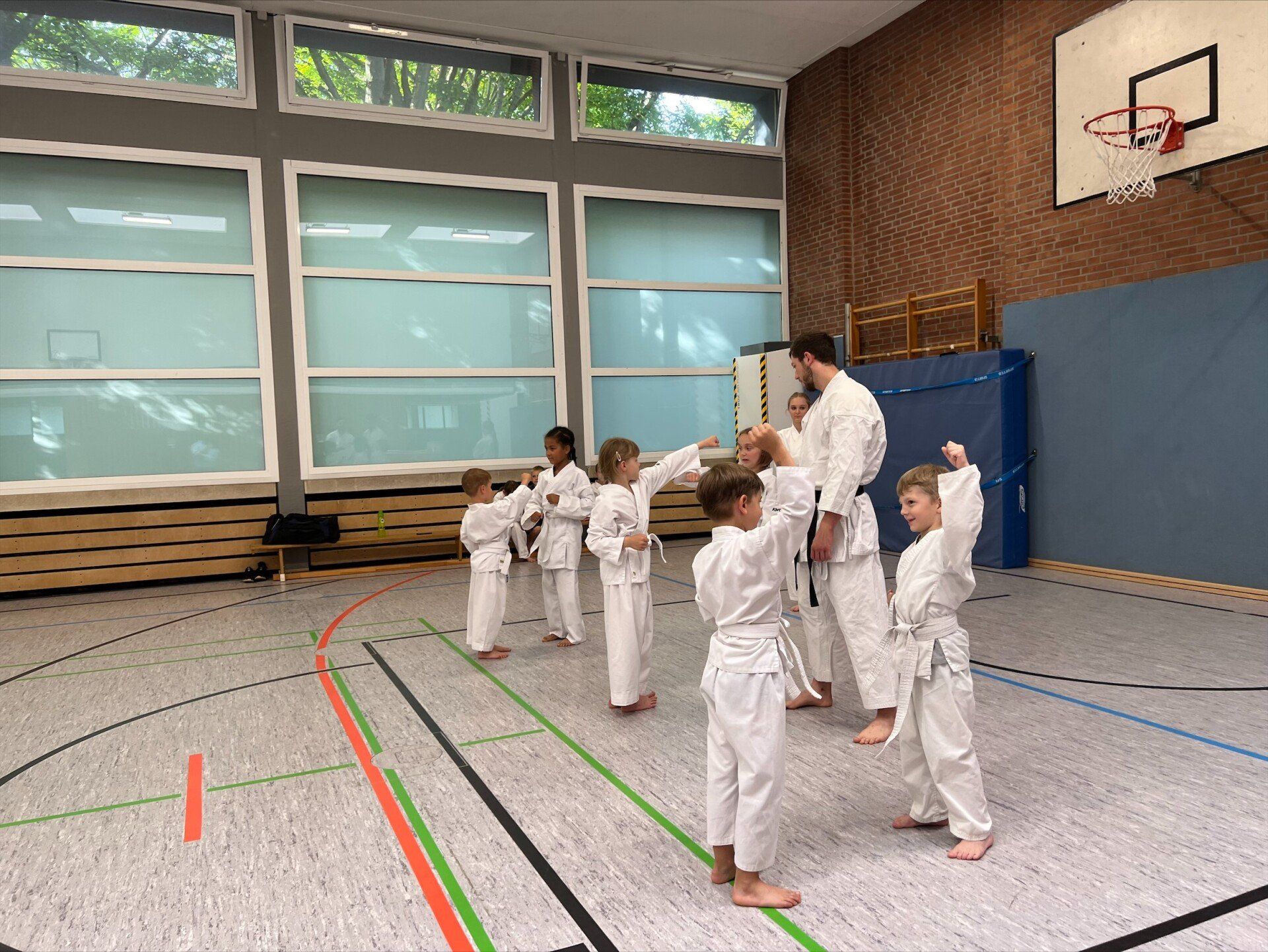 Prüfungen beim Kinder-Karate in Krefeld