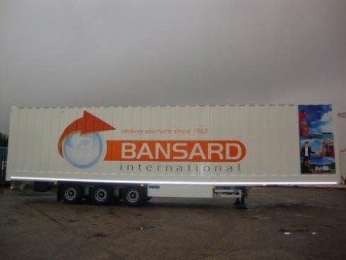 Semirimorchio furgonato Bansard