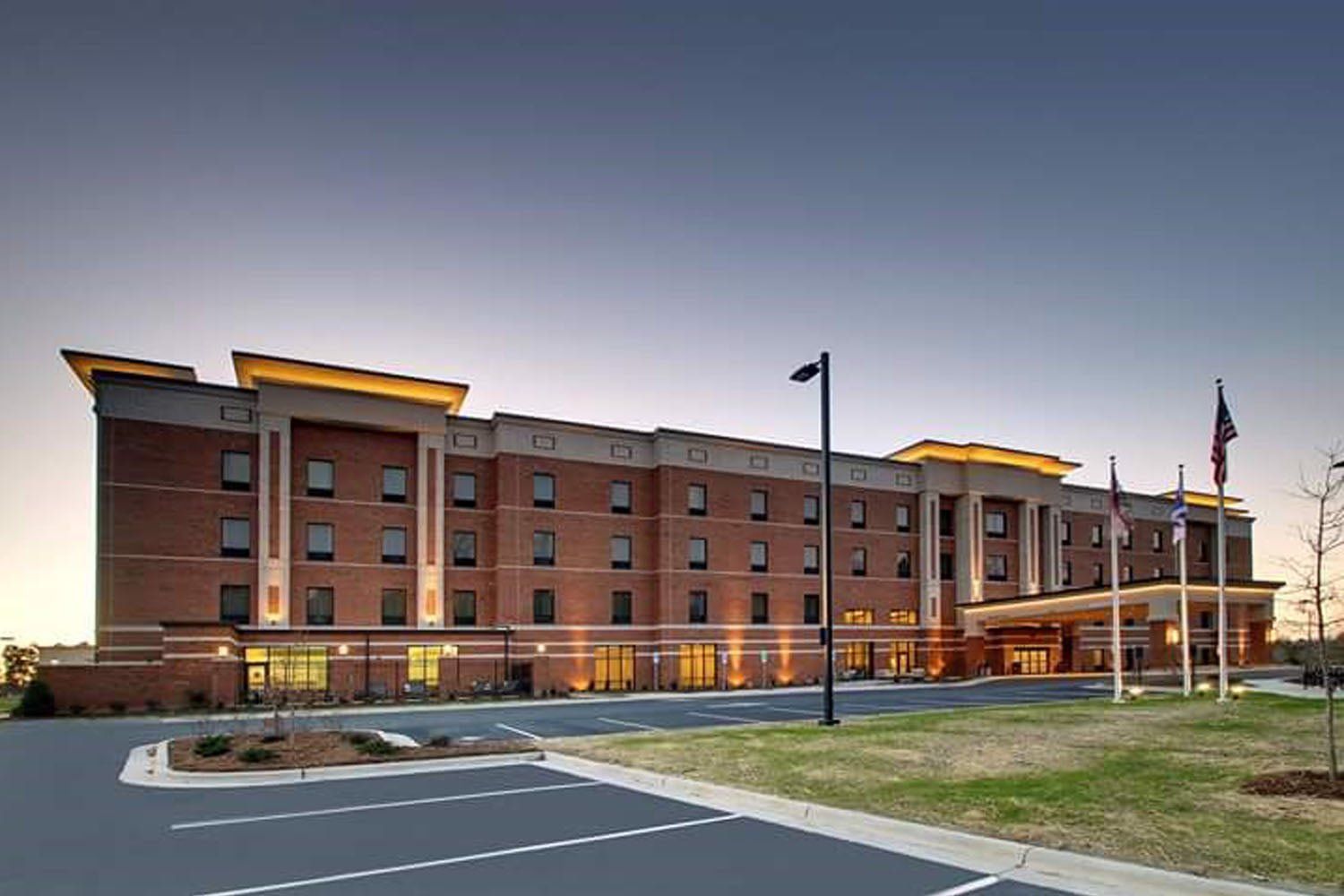 Hampton Inn & Suites - Knightdale, NC