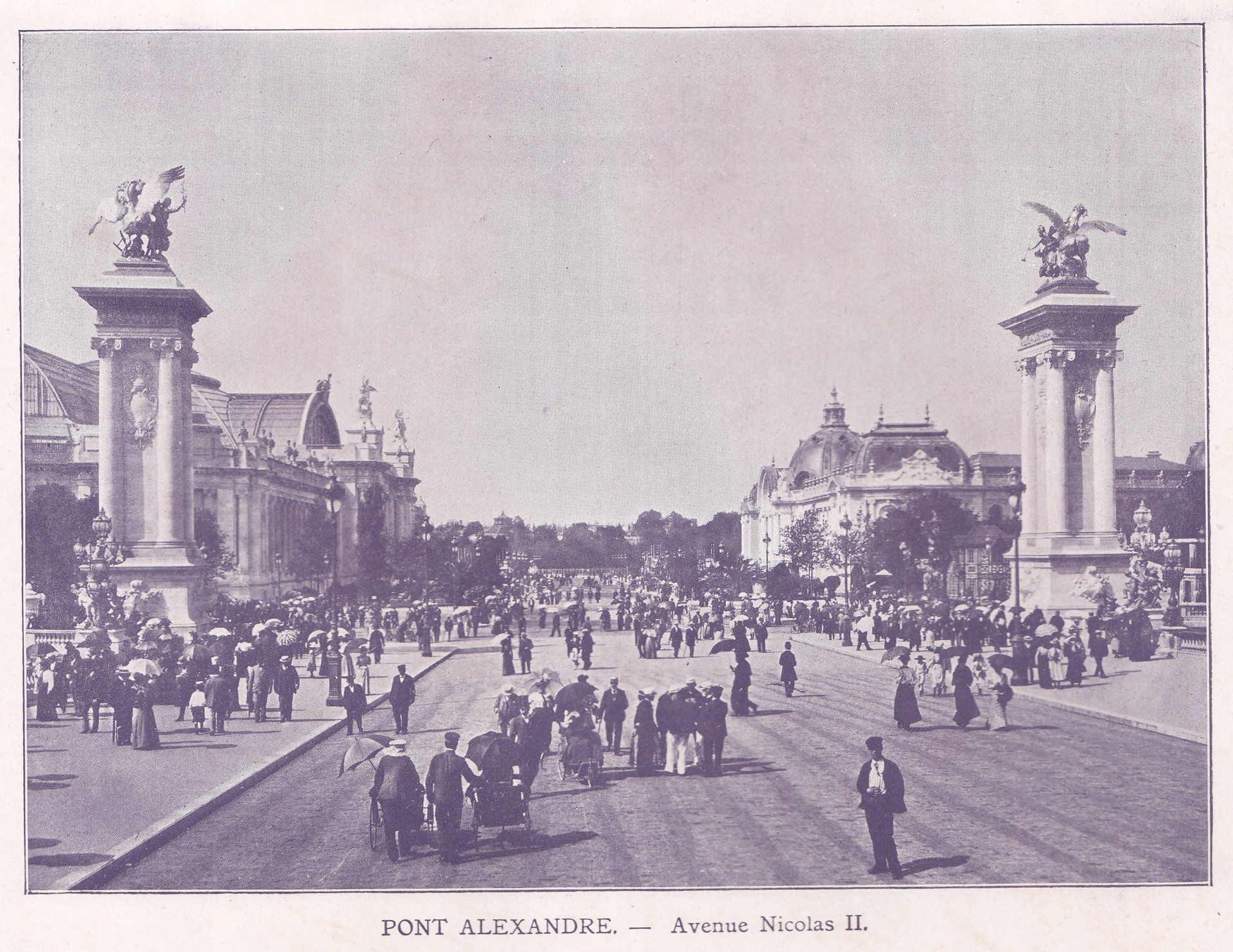 PONT ALEXANDRE. - Avenue Nicolas II.