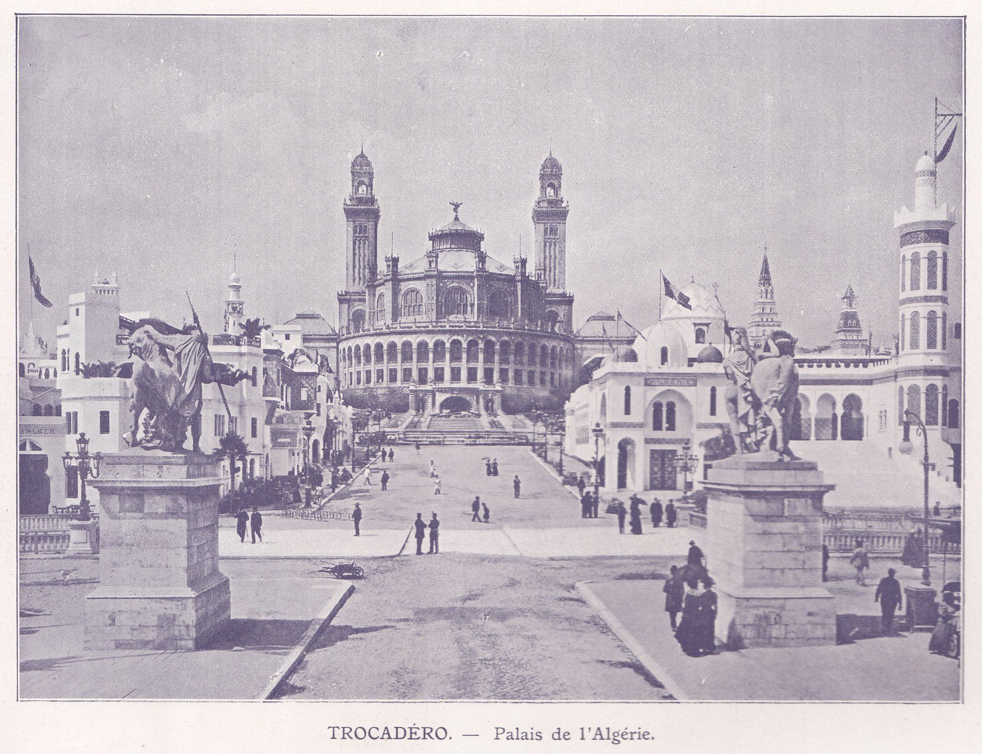 TROCADÉRO. - Palais de l'Algérie.