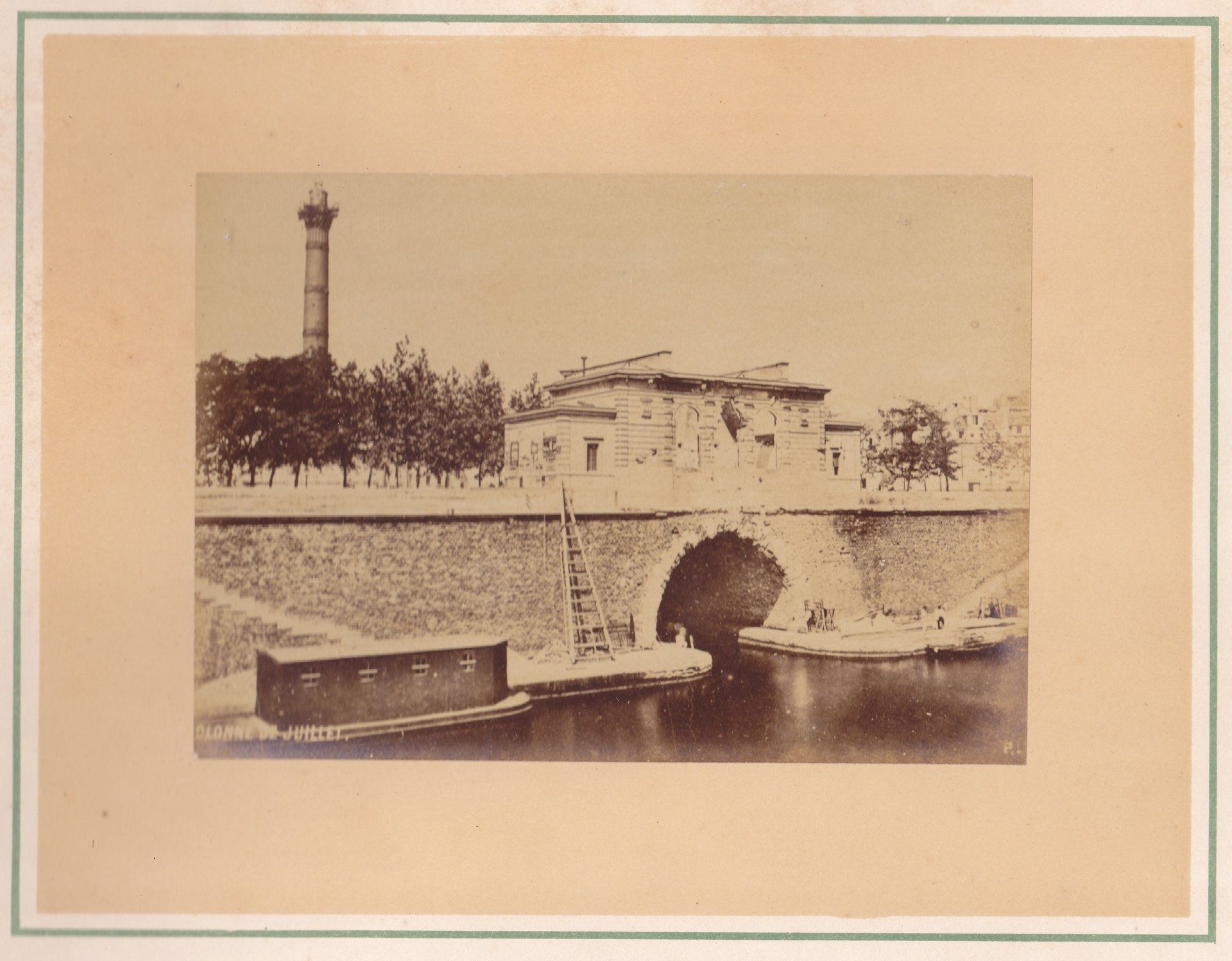 COLONNE DE JUILLET.   P. L.