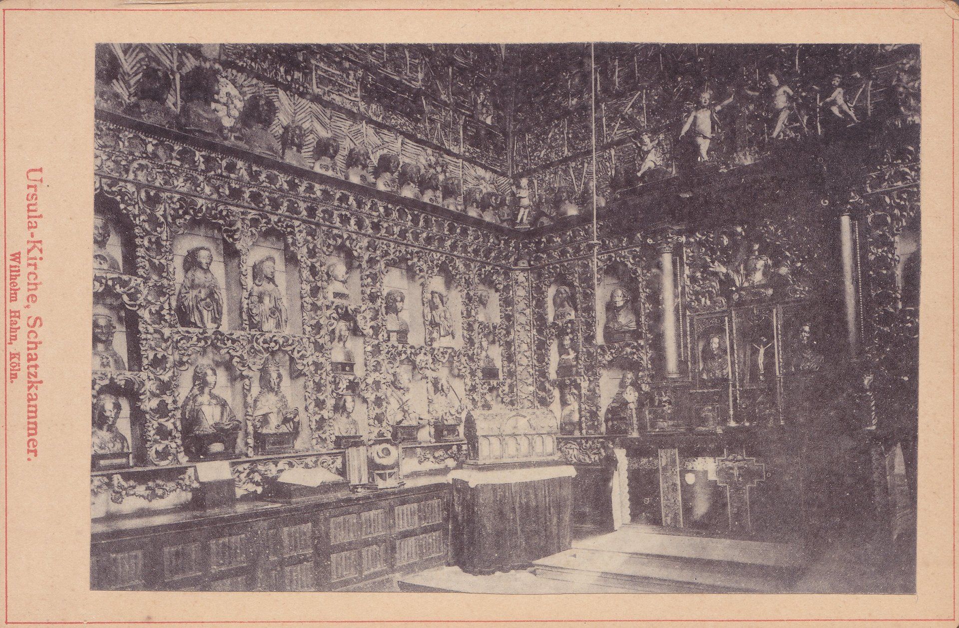 Ursula-Kirche, Schatzkammer. Wilhelm Hahn, Köln.