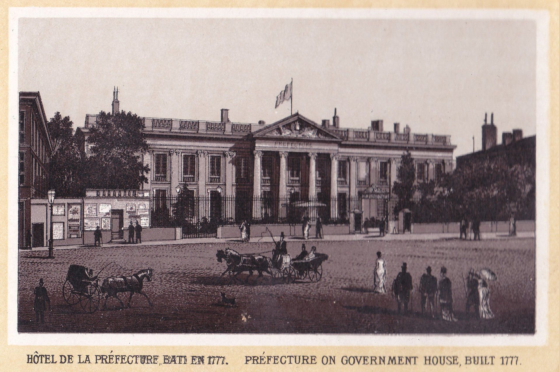 HÔTEL DE LA PRÉFECTURE, BATI EN 1777. PRÉFECTURE ON GOVERNMENT HOUSE, BUILT 1777.