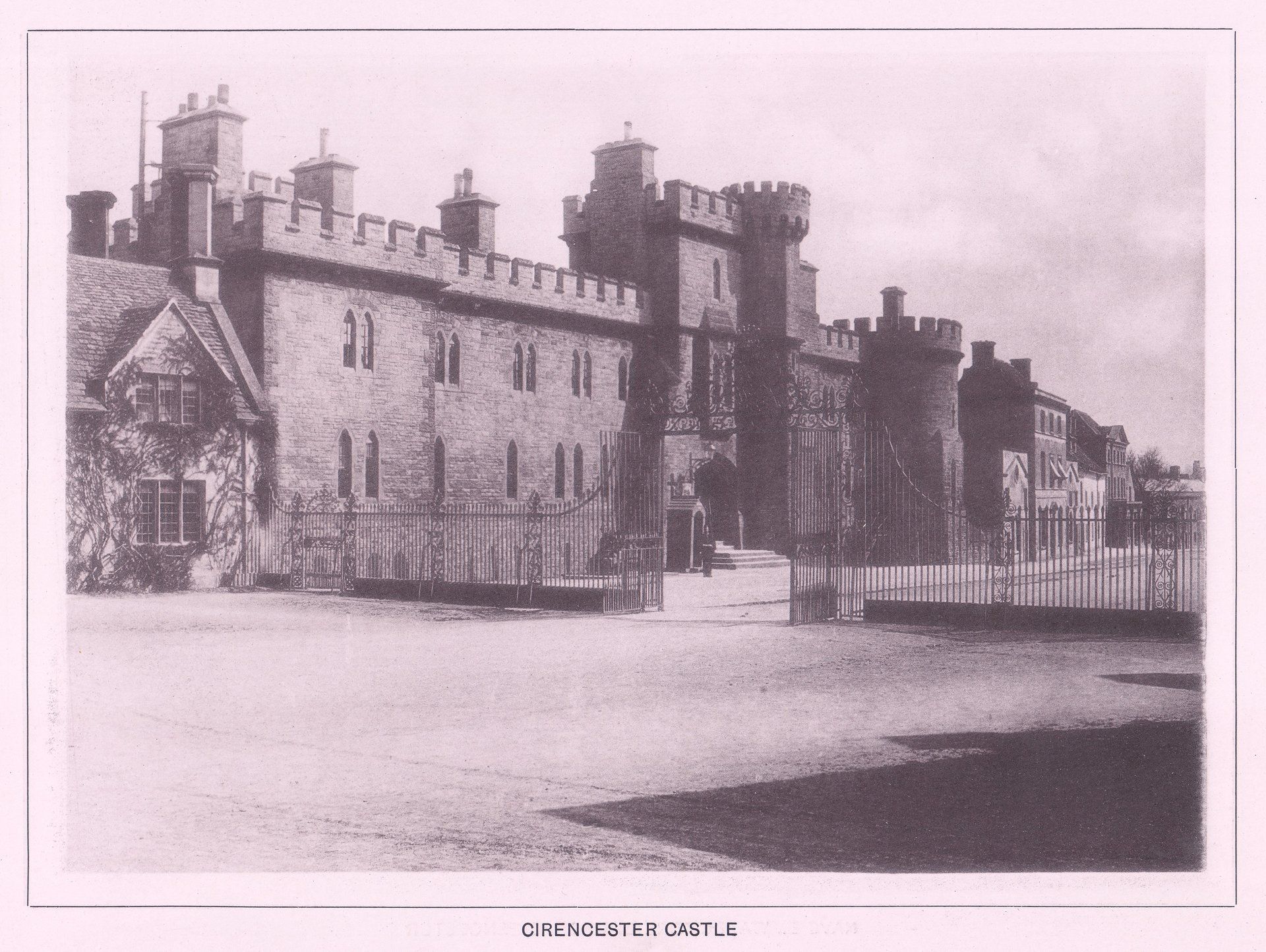 CIRENCESTER CASTLE
