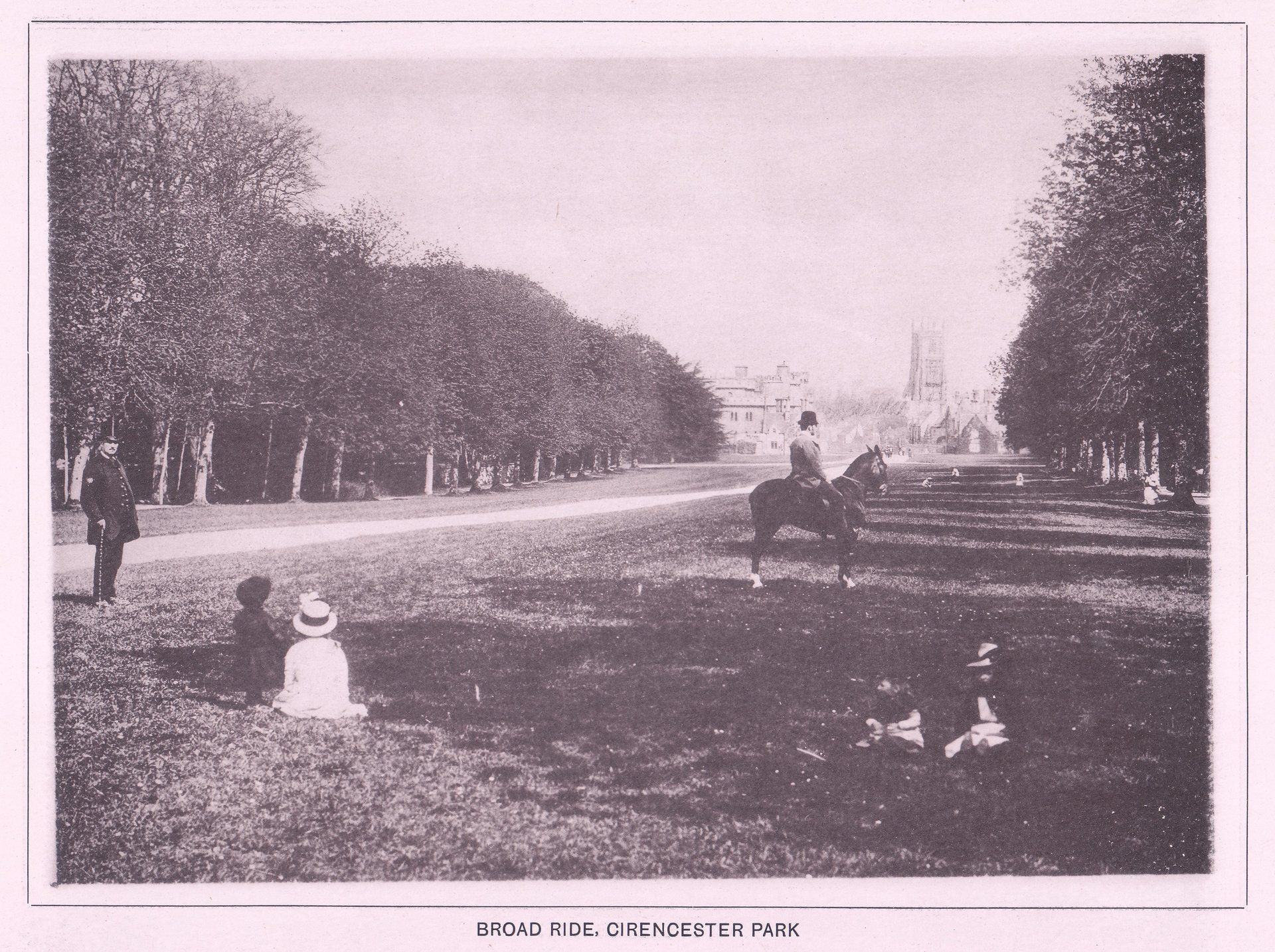 BROAD RIDE, CIRENCESTER PARK