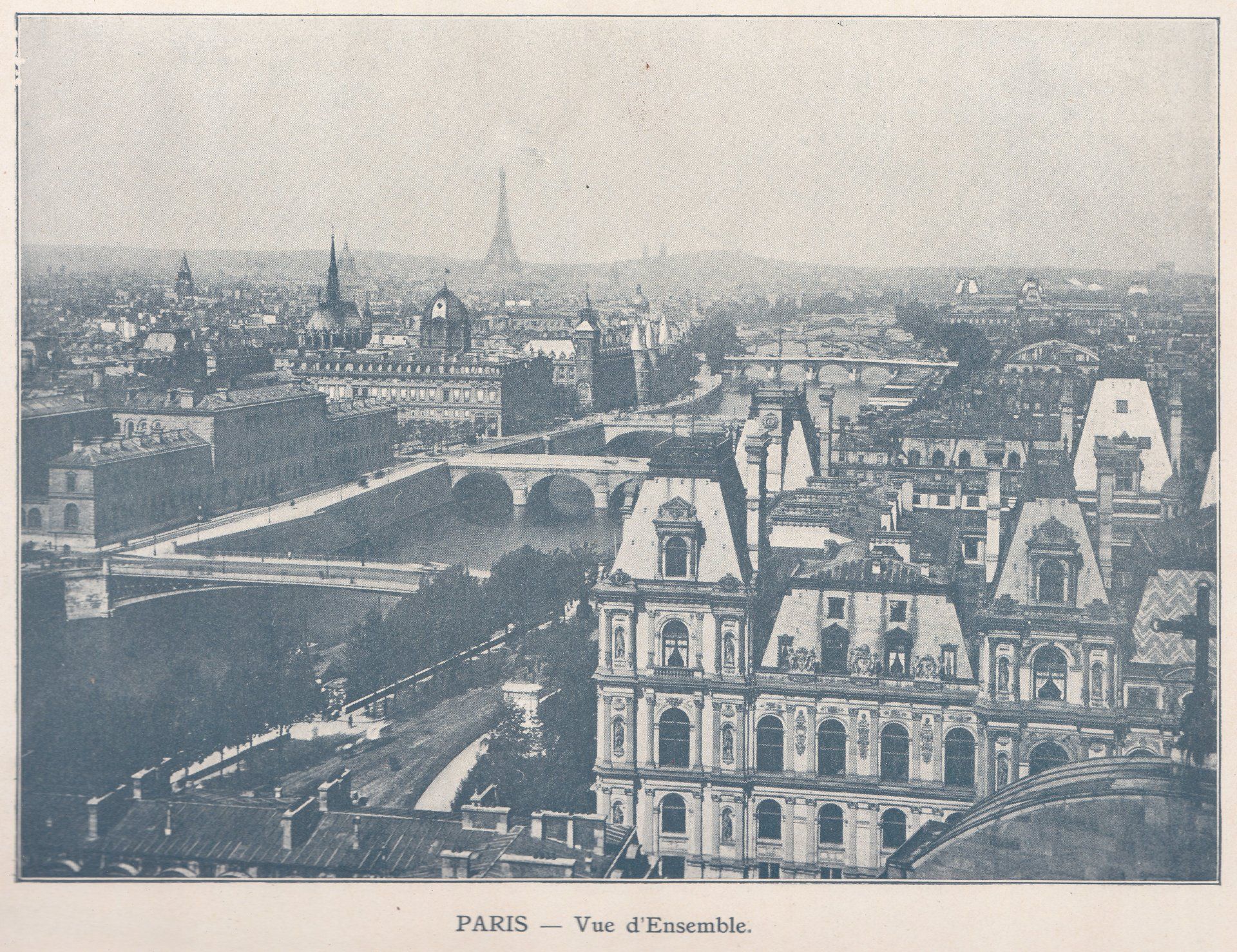 PARIS - Vue d'Ensemble.