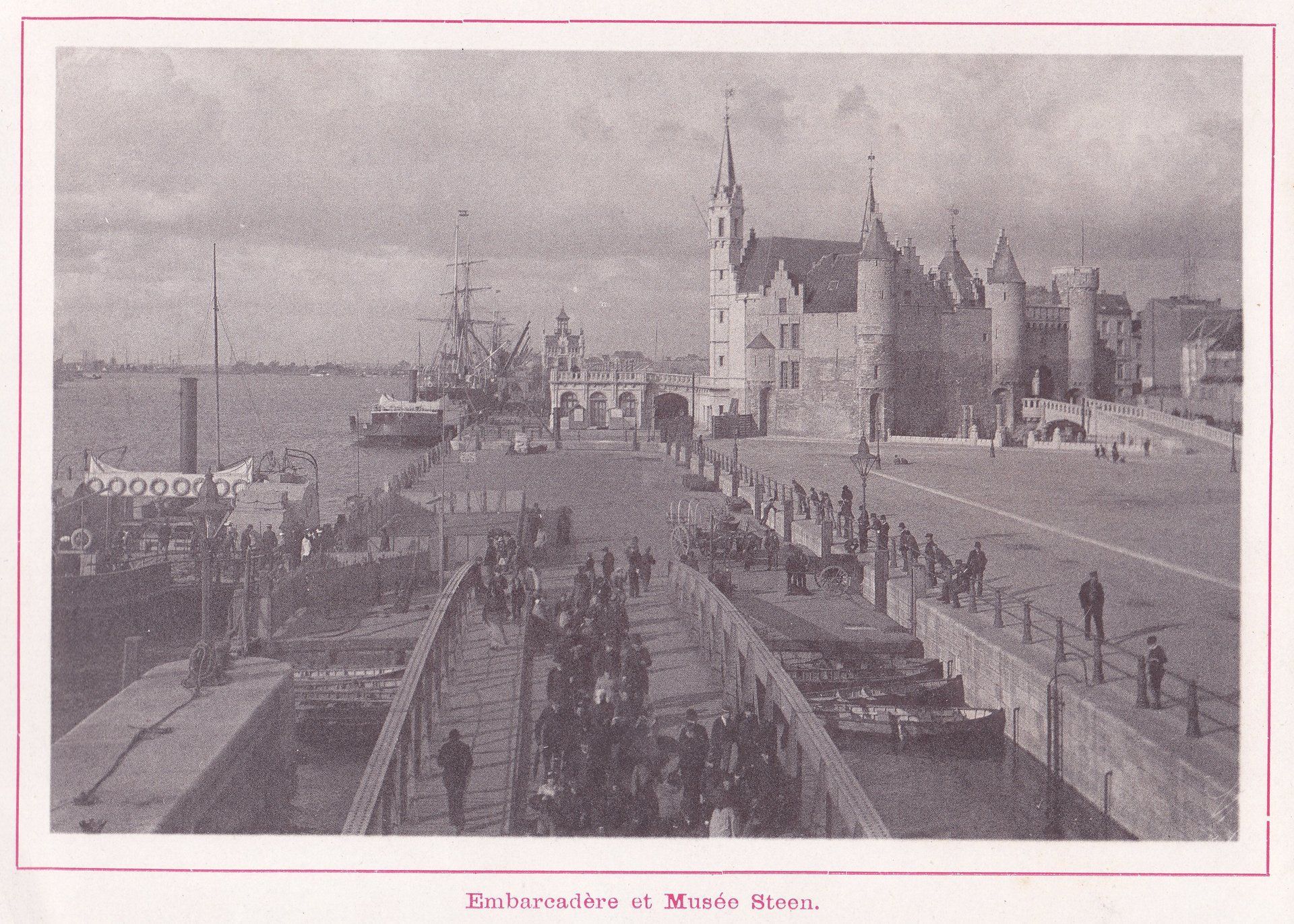 Embarcadère et Musée Steen.