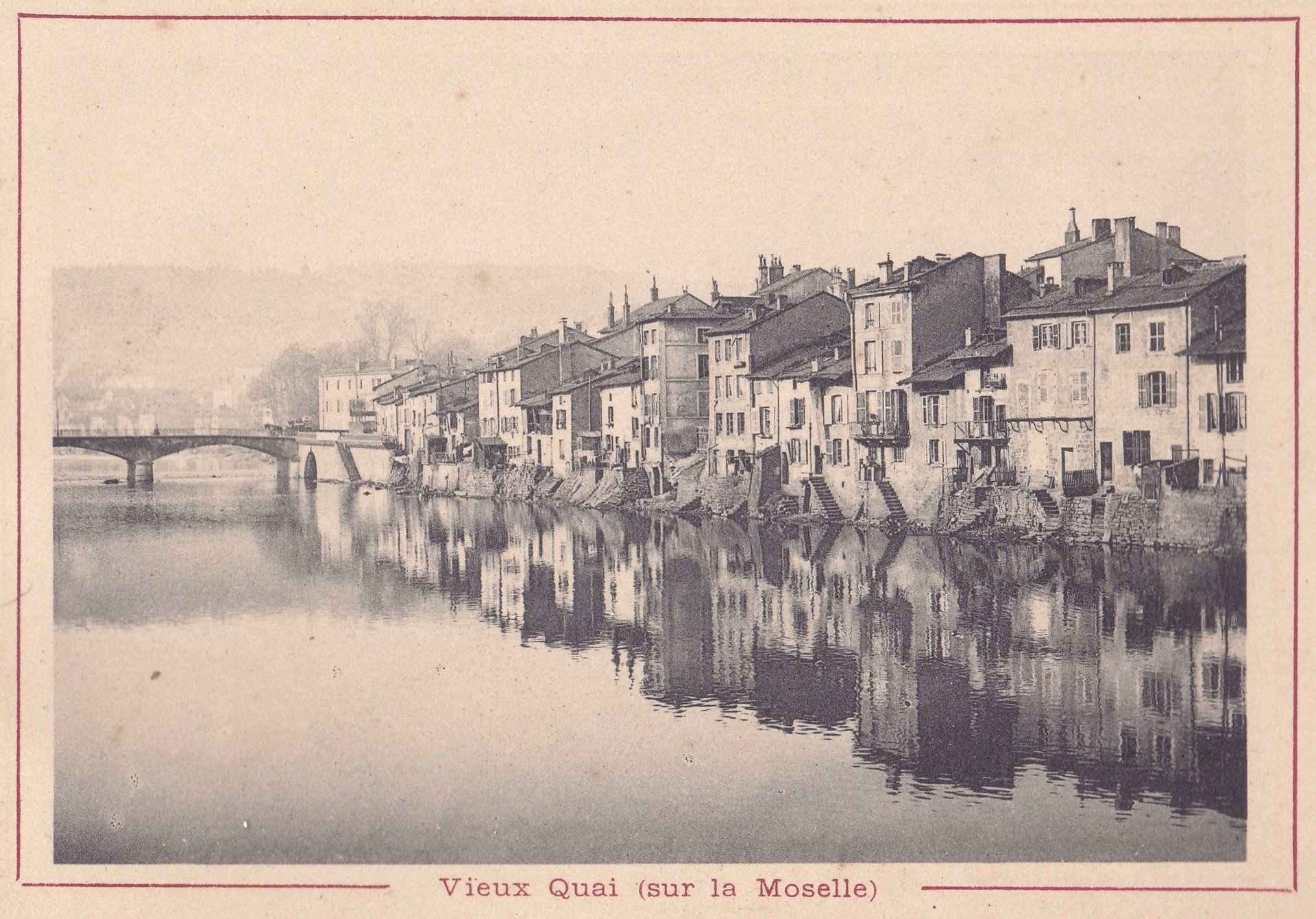 Vieux Quai (sur la Moselle)