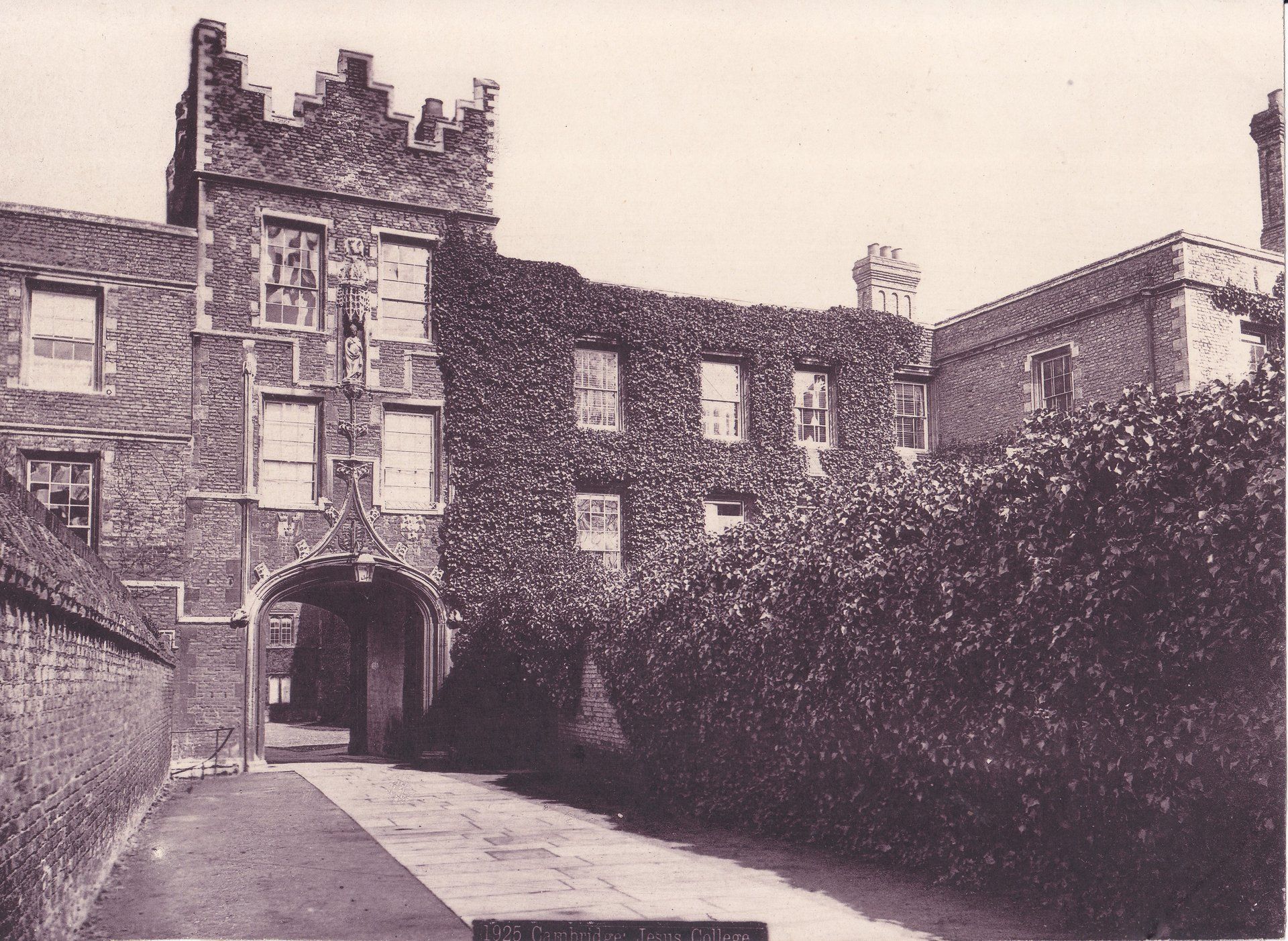 1925 Cambridge: Jesus College.