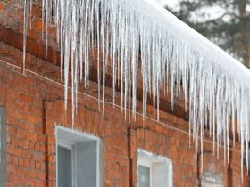icicle formation on roof